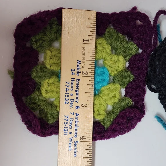 Vintage Crocheted Granny Squares 1-8" Individual Squares Colorful Lot Over 170 - Picture 15 of 16